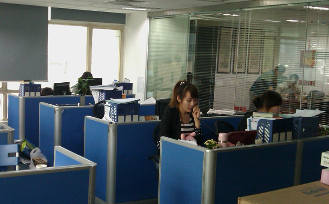 企业官网与小程序定制开发：湖北林晚辰网络科技的技术选型建议